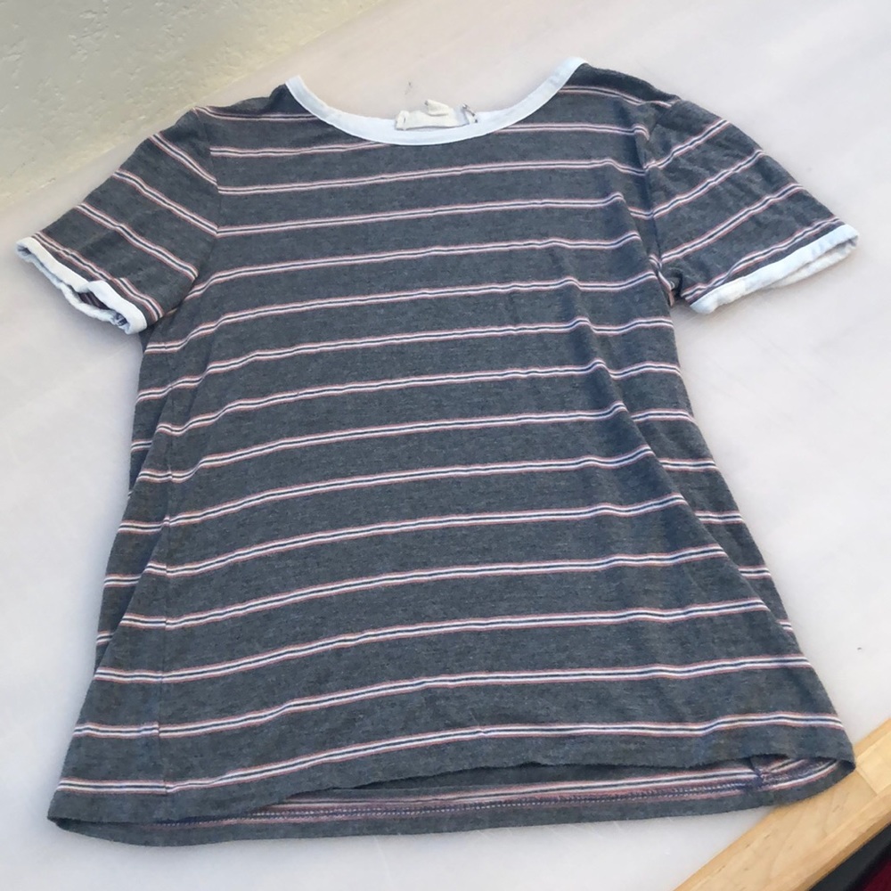 Gray striped t-shirt